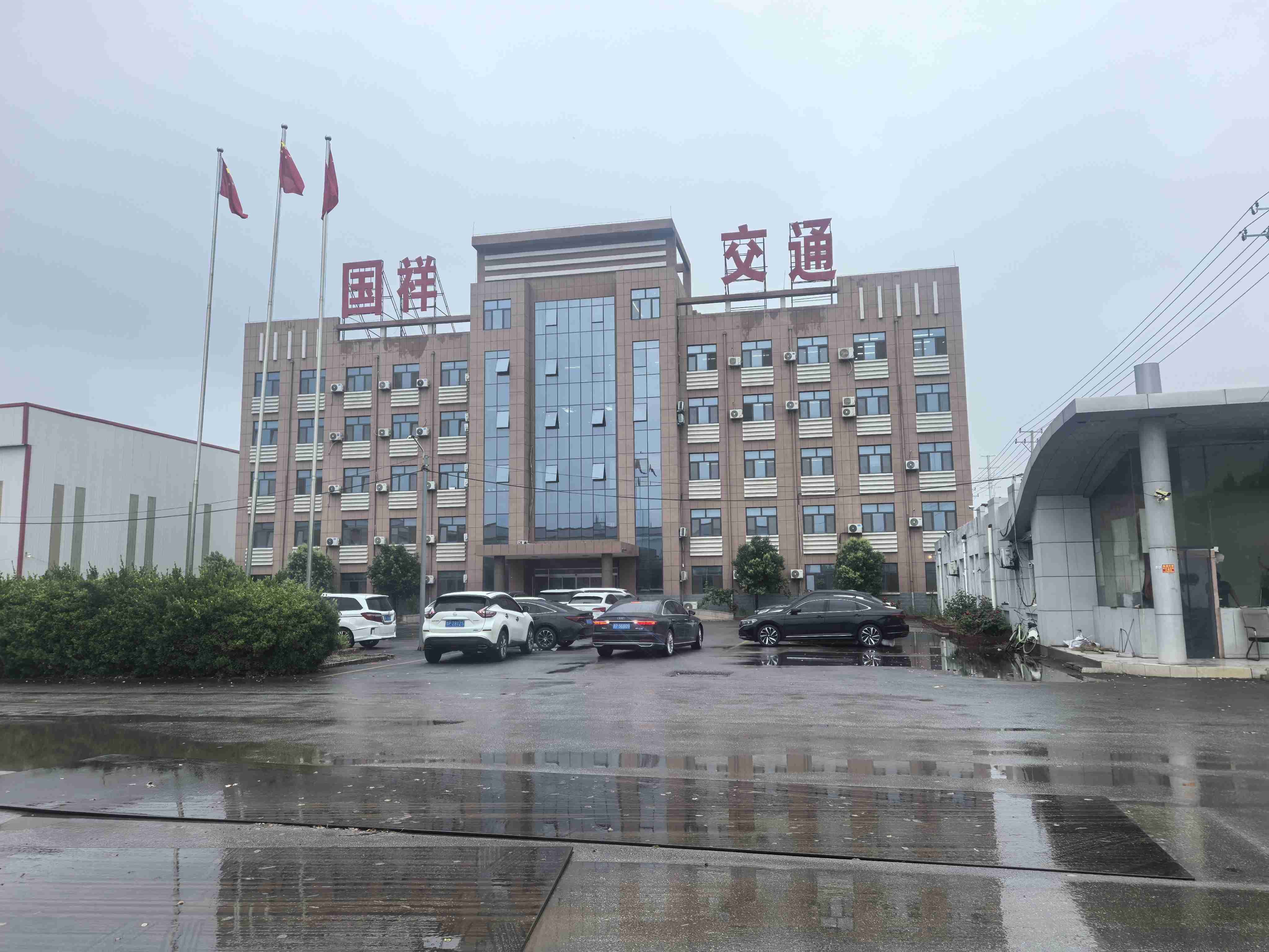 天津波形护栏浸塑波形护栏 - 价格